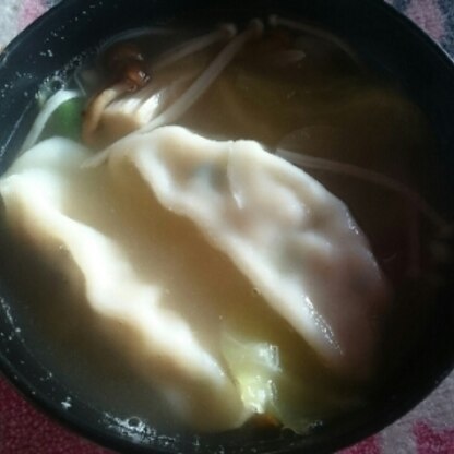 スパイシー好きで美味しくいただきました(^^)餃子鍋簡単で良いですね～ごちそうさまでした!